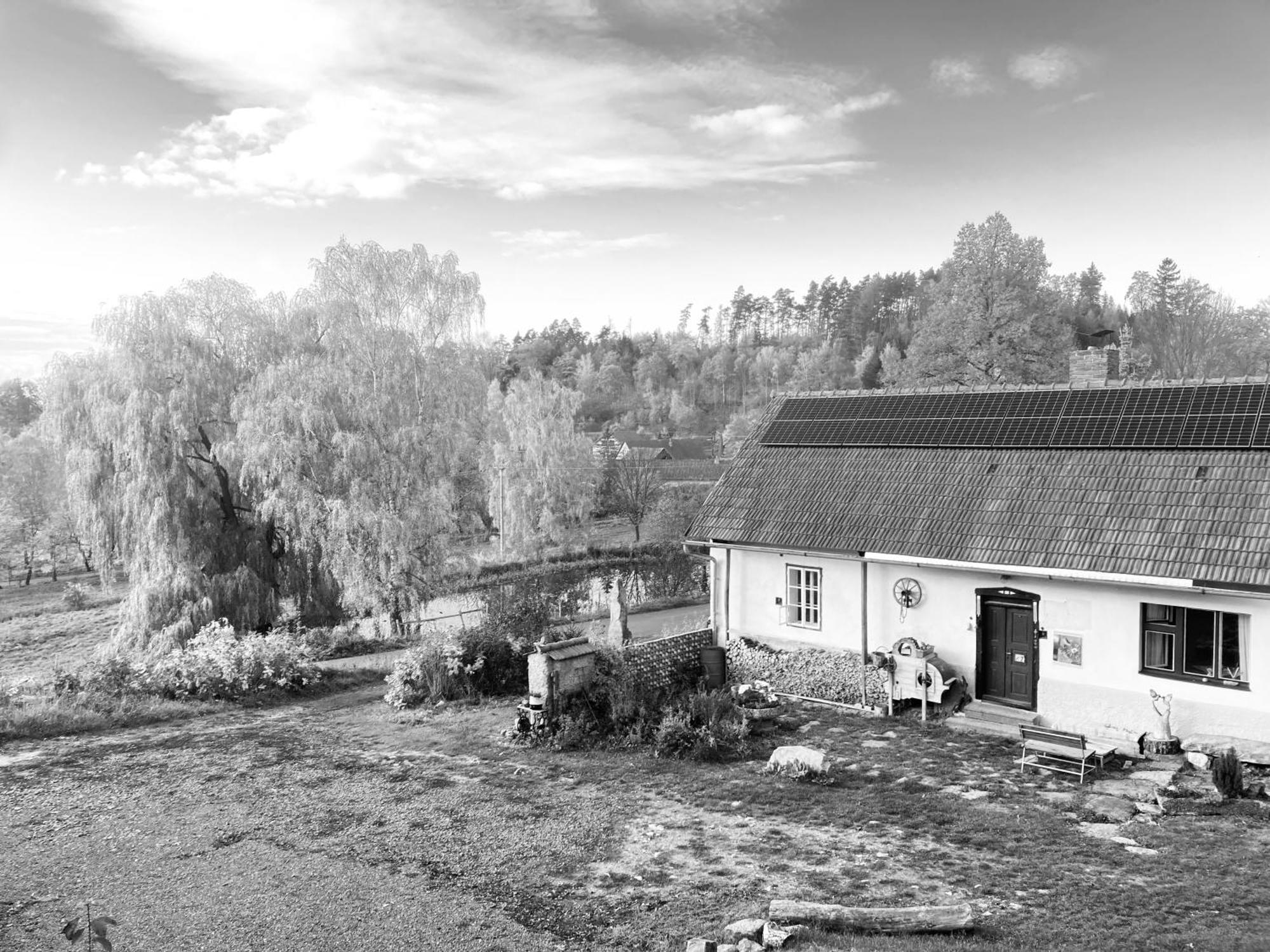 127 Let Stara Chalupa Se Spanim Na Peci A Finskou Saunou Jistebnice Εξωτερικό φωτογραφία